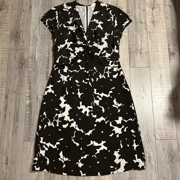 Banana Republic Silk Cap Sleeve Floral Midi Dress - Picture 9 of 12